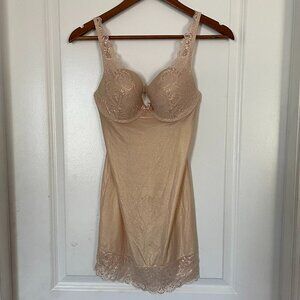 Victoria's Secret Champagne Baby Doll Size 34D